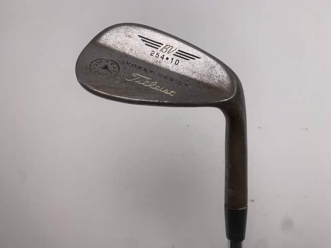 Titleist Vokey Oil Can Wedge 54* 10 Bounce True Temper Dynamic Gold Wedge RH
