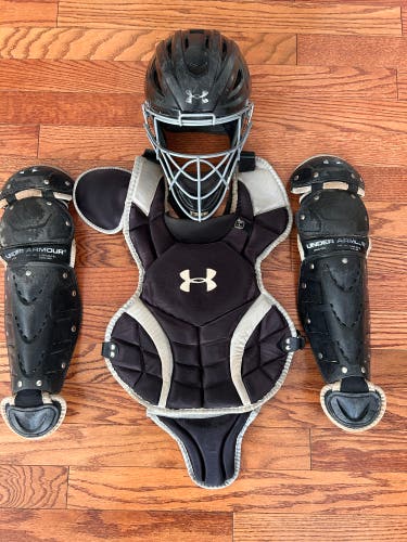Black Under Armour Victory Series Catcher's Set (Used)