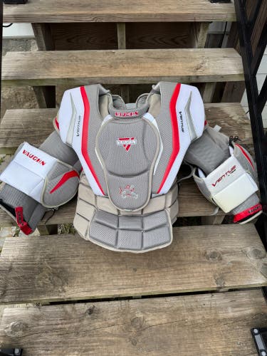 XL Vaughn Ventus LT88 Goalie Chest Protector (Used - Like New)