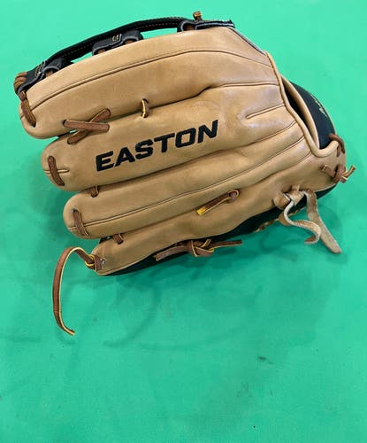 Easton Professional Collection RH Outfield Baseball Glove | 12.75"