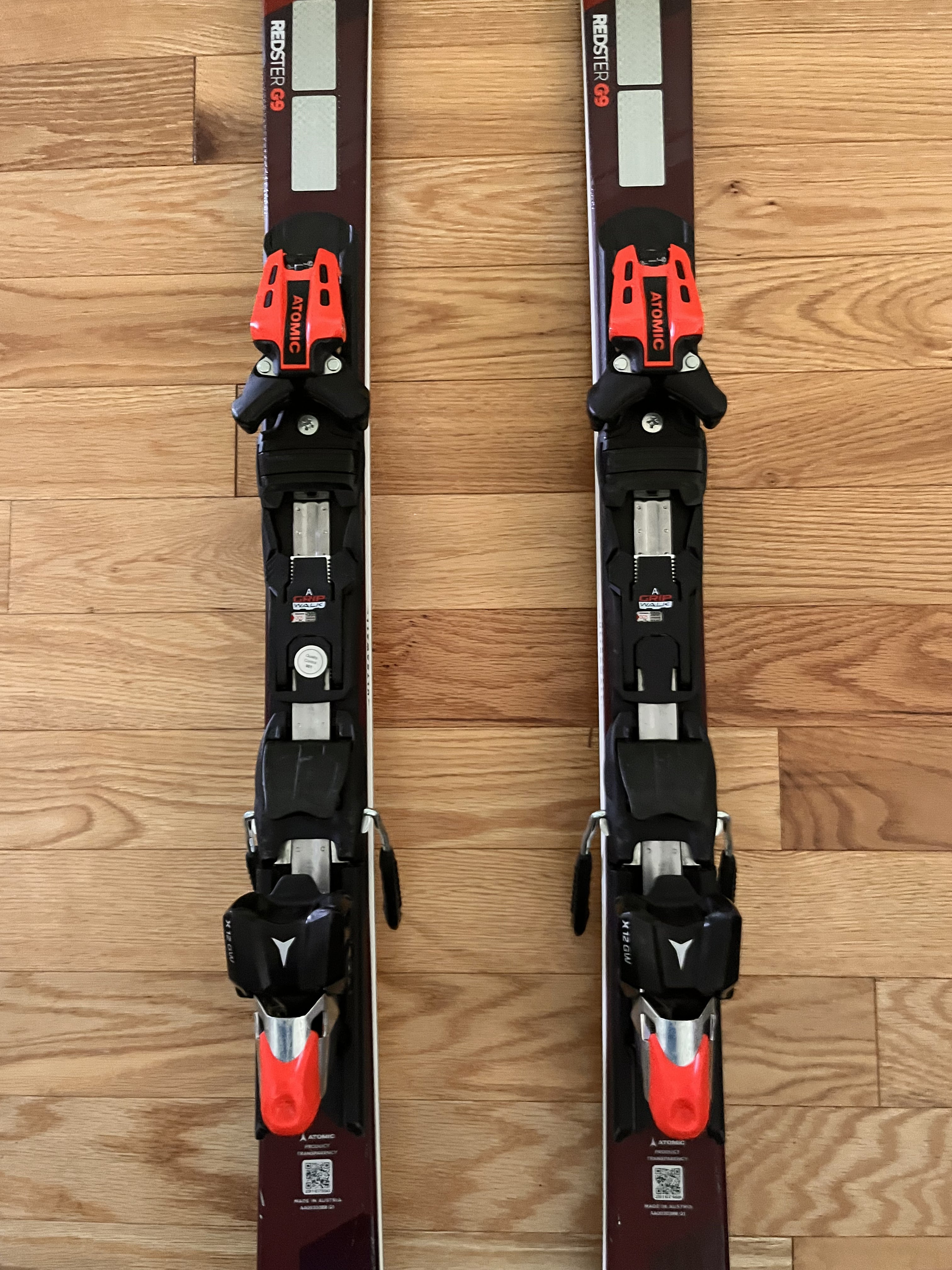 Atomic Redster G9 Revoshock S 2025 (177cm GS Race Skis) + X 12 GW