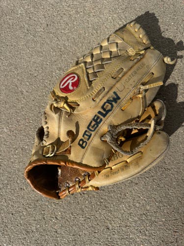 RAWLINGS RBG4 Fastback Steve Avery Baseball Glove right hand throw