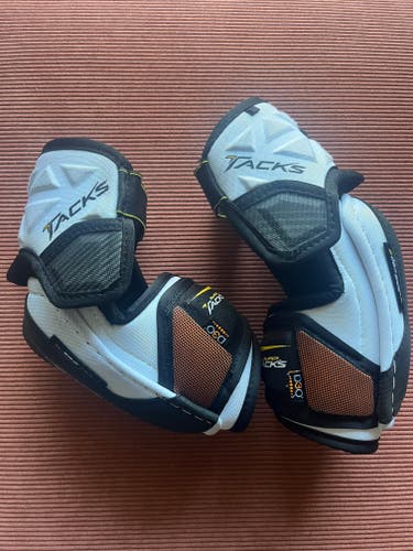 Senior Small CCM Super Tacks Elbow Pads (Used)