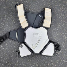 Used Nike VAPOR YTH MED Lacrosse Shoulder Pads White MD 11497-S000155553