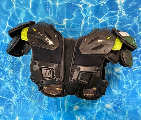 Gear Pro Tec Razor Shoulder Pads | Adult Small (Used)