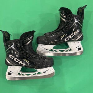 CCM Tacks XF 80 Hockey Skates | Size 6.5R