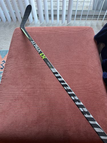 Junior Warrior Alpha LX Pro Right Handed Hockey Stick W28 50 Flex (Used)