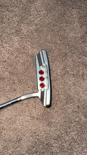 Scotty Cameron Select Newport 2.5 Right Handed Putter 32" (Used)