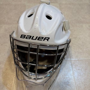 Junior Large 2023 Bauer 930 Goalie Mask (Used)