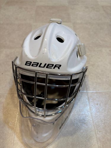 Junior Large 2023 Bauer 930 Goalie Mask (Used)
