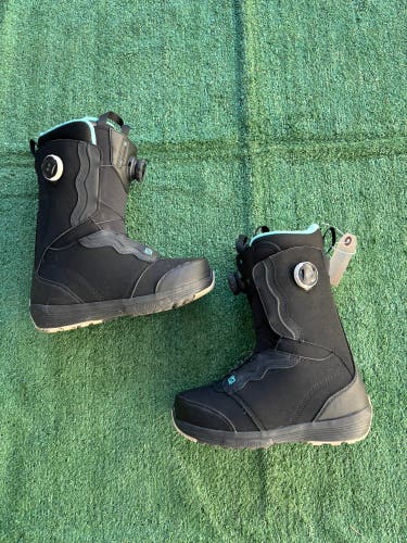 Women's Size M 7.0 (W 8.0) Salomon Ivy Boa Snowboard Boots