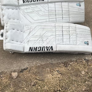 30" Vaughn Velocity VE8 Goalie Leg Pads (Used)