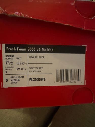 White Men's Size M 7.5 (W 8.5) New Balance Low Top (New)