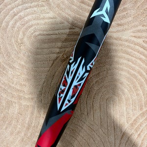 2022 DeMarini Ultimate Weapon Alloy Bat (-7) Alloy 27 oz 34" (Used)