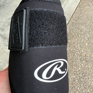 Black Junior Rawlings Elbow Protection (Used)
