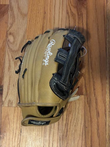 Rawlings Playmaker Series RH Baseball Glove 11.5" (Used)