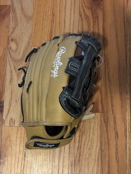 Rawlings Playmaker Series RH Baseball Glove 11.5" (Used)