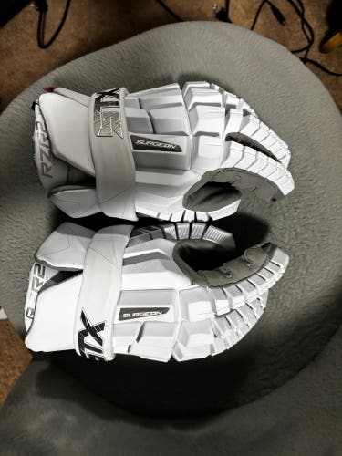 STX Surgeon RZR2 Lacrosse Gloves (Used)
