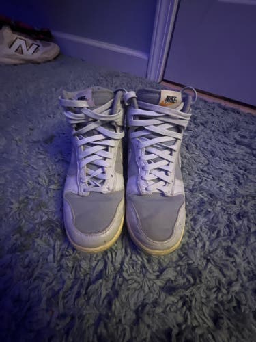 Gray Men's Size M 8.5 (W 9.5) Youth Nike Dunk High Shoes (Used)