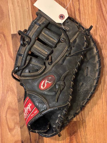 Black Rawlings Renegade RH First Base Baseball Glove 13.5" (Used)