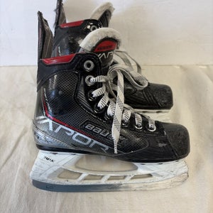 Junior Youth Size 13.5 Bauer Vapor X Shift Pro Ice Hockey Skates