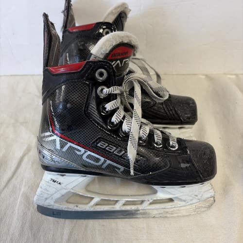 Junior Youth Size 13.5 Bauer Vapor X Shift Pro Ice Hockey Skates