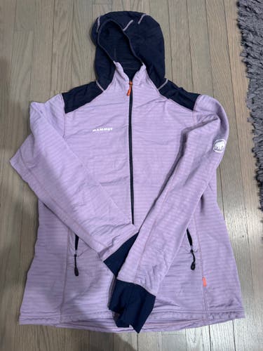 Mammut Women's Lavender and Navy Ski mid layer