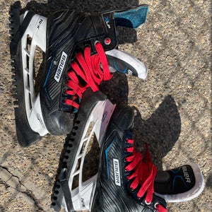 Bauer XLP Hockey Skates Regular Width Size 6 (Used)