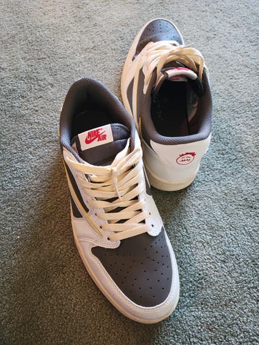 Air Jordan 1 Retro Low OG x Travis Scott 'Reverse Mocha'