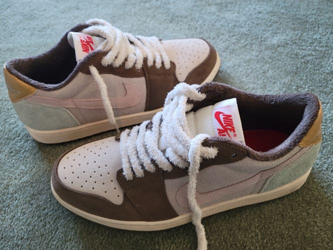 Air Jordan 1 Retro Low OG "Year of the Rabbit" White Unisex Size M 10.0 (W 11.0) Adult (Used)