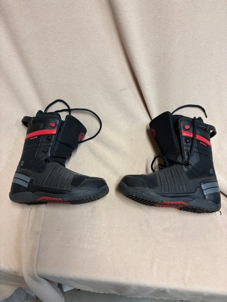 Size M 9.0 (W 10.0) Morrow Snowboard Boots (Used)