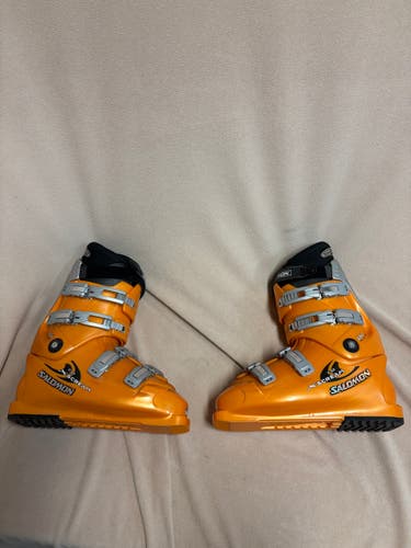 Mondo 28 & 28.5 Unisex Salomon X Scream 7.0Ski Boots (Used)
