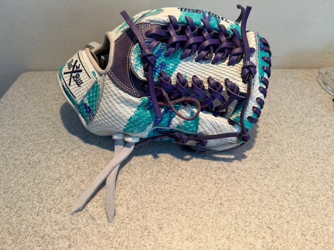 Flat Bill Bat Co.  12.25” Modified Trapeze