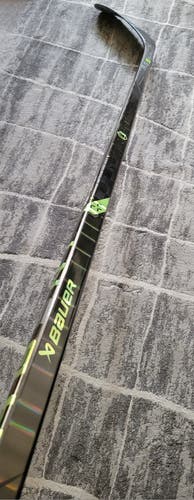 Bauer AG5NT Junior Right Handed Hockey Stick