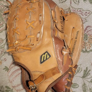 Mizuno RH Professional model Baseball Glove 13" (Used)