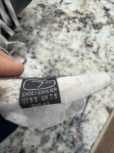 Bauer Vapor X40R Inline Skates Size 7 (Used)