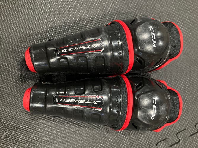 Youth CCM 8" Shin Pads (Used)
