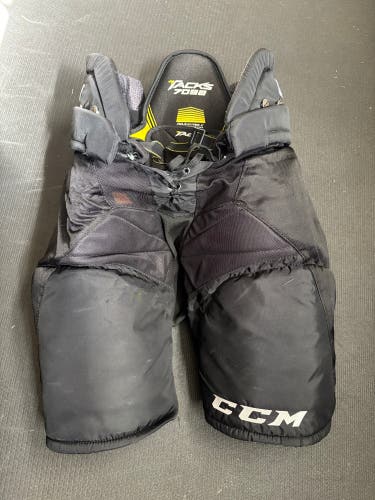 Large Senior CCM Tacks 7092 Hockey Pants (Used)