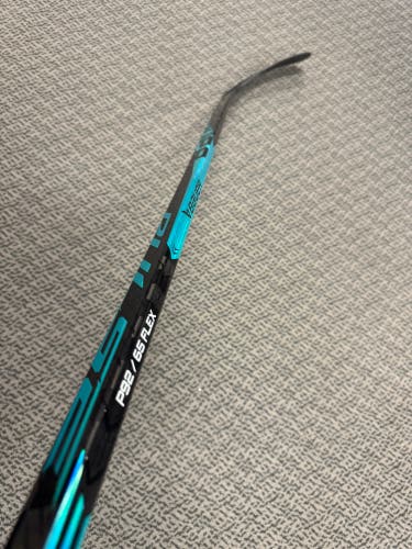 Intermediate Bauer Pulse Left Hand Hockey Stick P92 55 Flex (New)