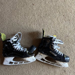 2022 Bauer Supreme Ignite Pro Hockey Skates 10 (Used)