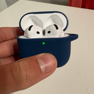 AirPod 4 (opened but never used)