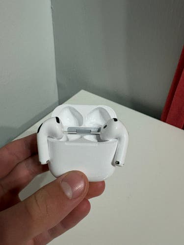 AirPod 4 (opened but never used)