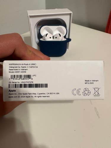 AirPod 4 (opened but never used)