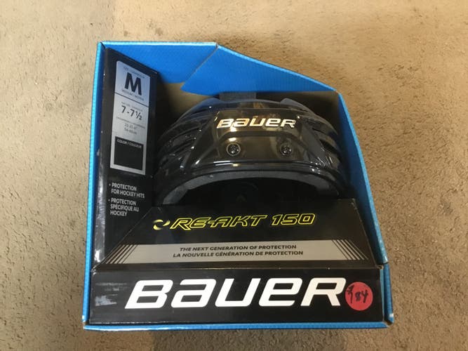 Medium Bauer Re-Akt 150 Helmet (New)