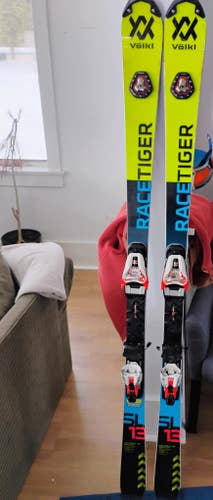 Volkl Racetiger SL FIS 165cm