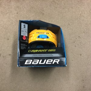 Medium Bauer Re-Akt 155 Helmet (New)