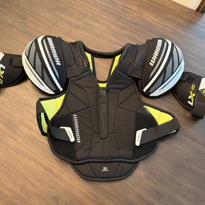 Men's Large Senior Warrior ALPHA LX PRO Shoulder Pads (Used)