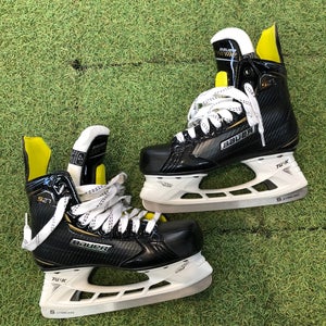 Junior Bauer Supreme S27 Hockey Skates Regular Width Size 4.0 (New)