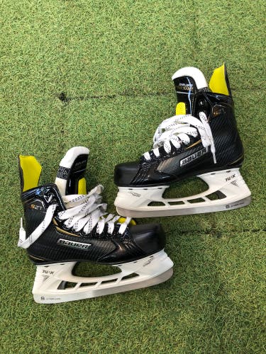 Junior Bauer Supreme S27 Hockey Skates Regular Width Size 4.0 (New)