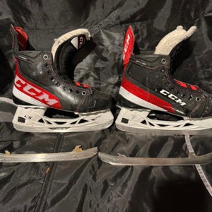 2021 CCM JetSpeed FT4 Pro Hockey Skates Regular Width Size 5.5 (Used)
